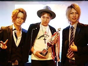 「RayAlivir」「RayGrange」「ZERO」…